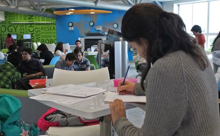 Continúa estudios gracias a beca local