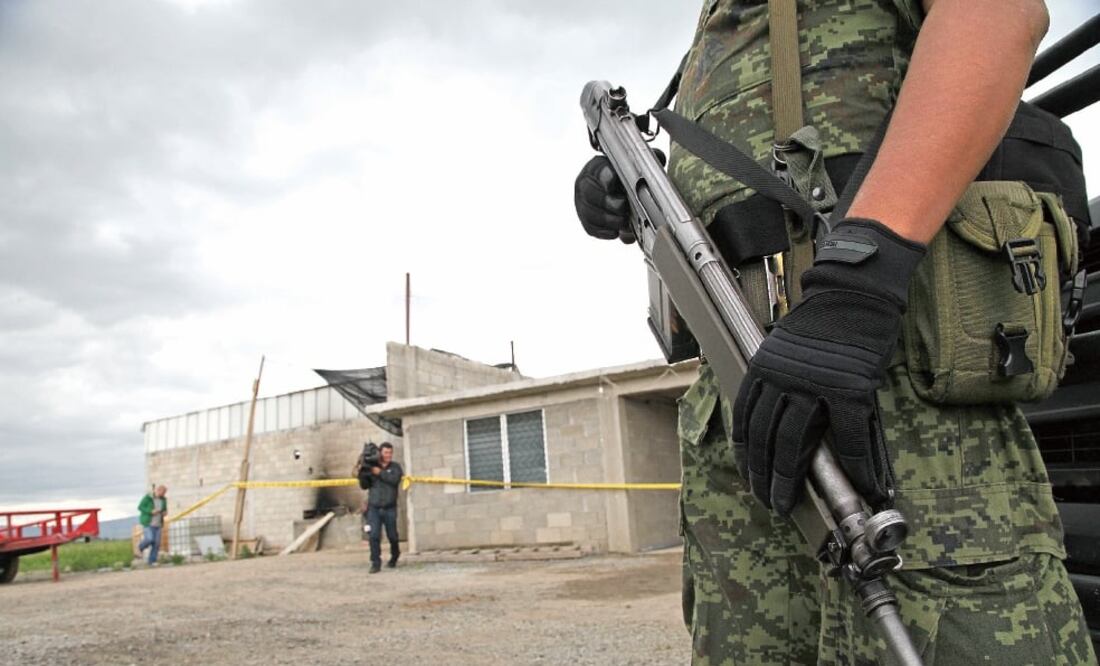 La defensa de Calixto Estrada asegura que su cliente realizó la transacción ante notario y recibió el dinero en efectivo por la venta del terreno (ARCHIVO EL UNIVERSAL)