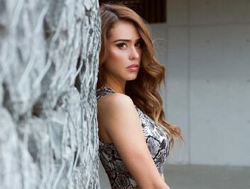 Yanet García roba suspiros en sexy body de encaje 