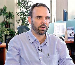 Arne abre cloaca
