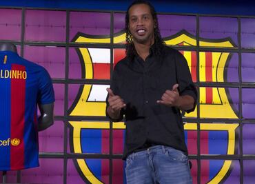 Ronaldinho revela sobre su salida del Barcelona