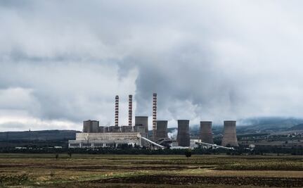 Irán pide a EU una solución nuclear negociada; advierte que no renunciará a enriquecimiento de uranio