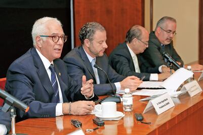 Ven 250 mil  empleos en riesgo por TPP-11