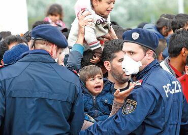 Papa alerta contra migración