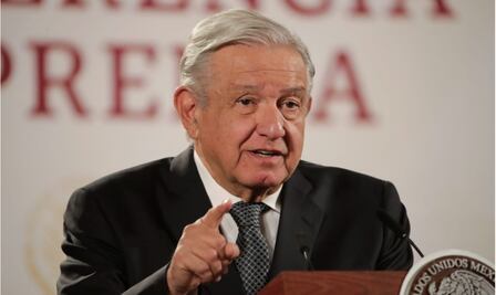 Sí se cuenta con el marco legal para nueva aerolínea que busca operar la Sedena: AMLO 