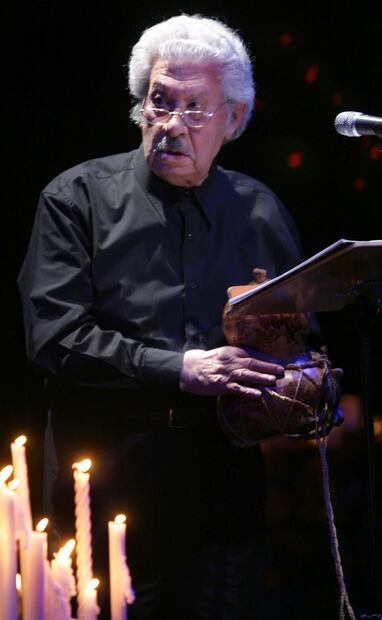 En 2006, Ignacio López Tarso representó “Macario” con lectura de atril. Según el actor, el personaje del leñador lo conmovió, pues sintió su historia y sentimientos desde el primer momento; por su interpretación recibió el premio Golden Gate como Mejor Actor en el Festival de San Francisco de 1960. Foto: Eduardo Morales/EL UNIVERSAL.