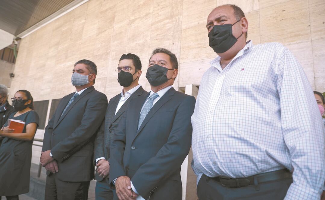 Los coordinadores parlamentarios Luis Espinosa Cházaro (PRD), Jorge Romero (PAN), Ignacio Mier (Morena) y Rubén Moreira (PRI) se reunieron en San Lázaro. Foto: Diego Simón Sánchez. El Universal