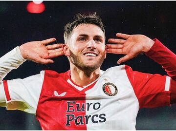 Santiago Giménez marca doblete; se reencuentra con el gol y ayuda en el triunfo del Feyenoord ante el PEC Zwolle