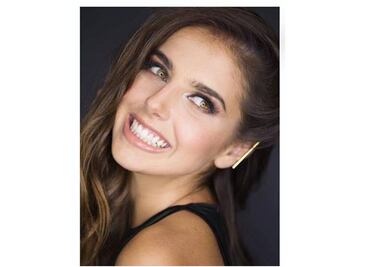 Michelle Renaud encanta con sexy foto