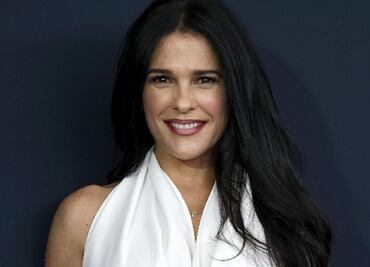 Critican a Martha Debayle por usar el mismo vestido que Kim Kardashian: "Parece Morticia"