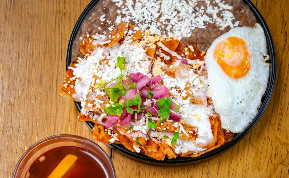 Los chilaquiles son un platillo que tiene su origen en las épocas prehispánicas. Foto: Pexels