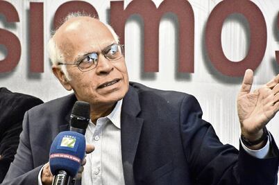 Comunidad científica expresa decepción por baja a presupuesto