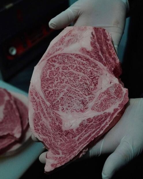 ¿Cuánto cuesta la carne Wagyu de Yanagiya carnicería?