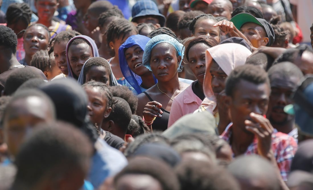 Una pandilla en Haití, conocida como Gran Grif, atacó el pueblo de Pont-Sondé, dejando al menos 20 muertos, incluidos niños, y más de 50 heridos. Foto: AP