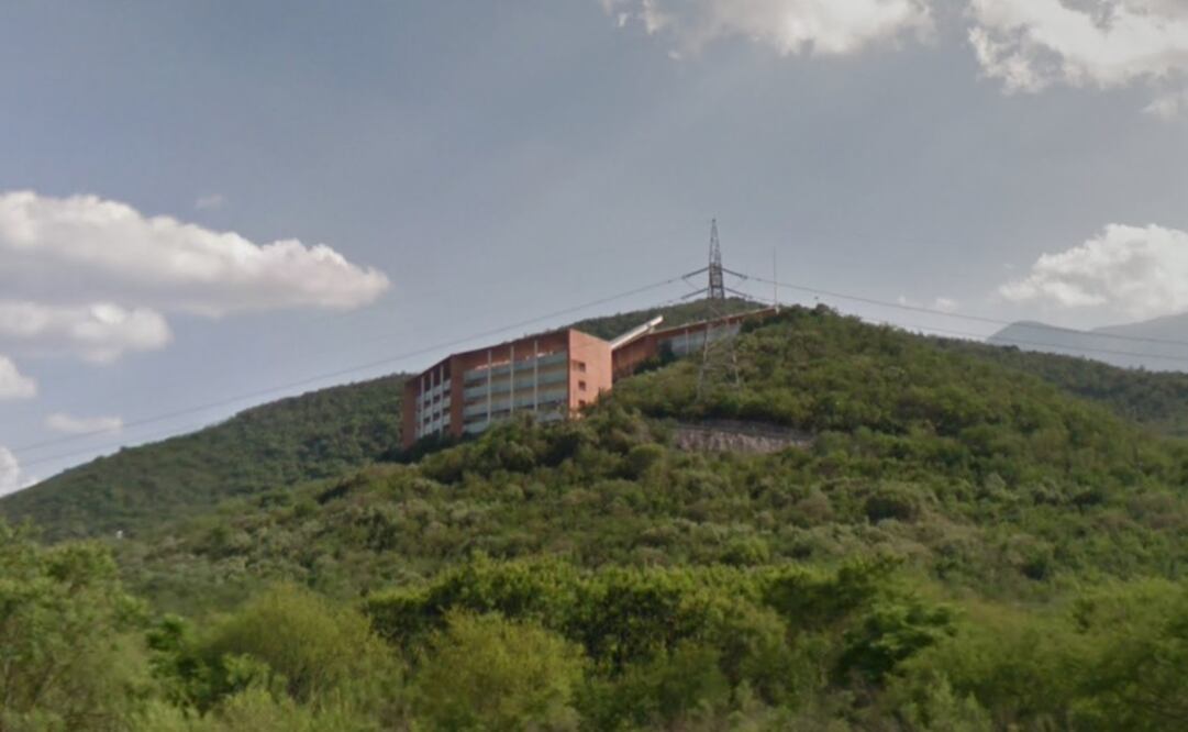 Exterior de la preparatoria de Valle Alto (FOTO: tomada de Google Maps)