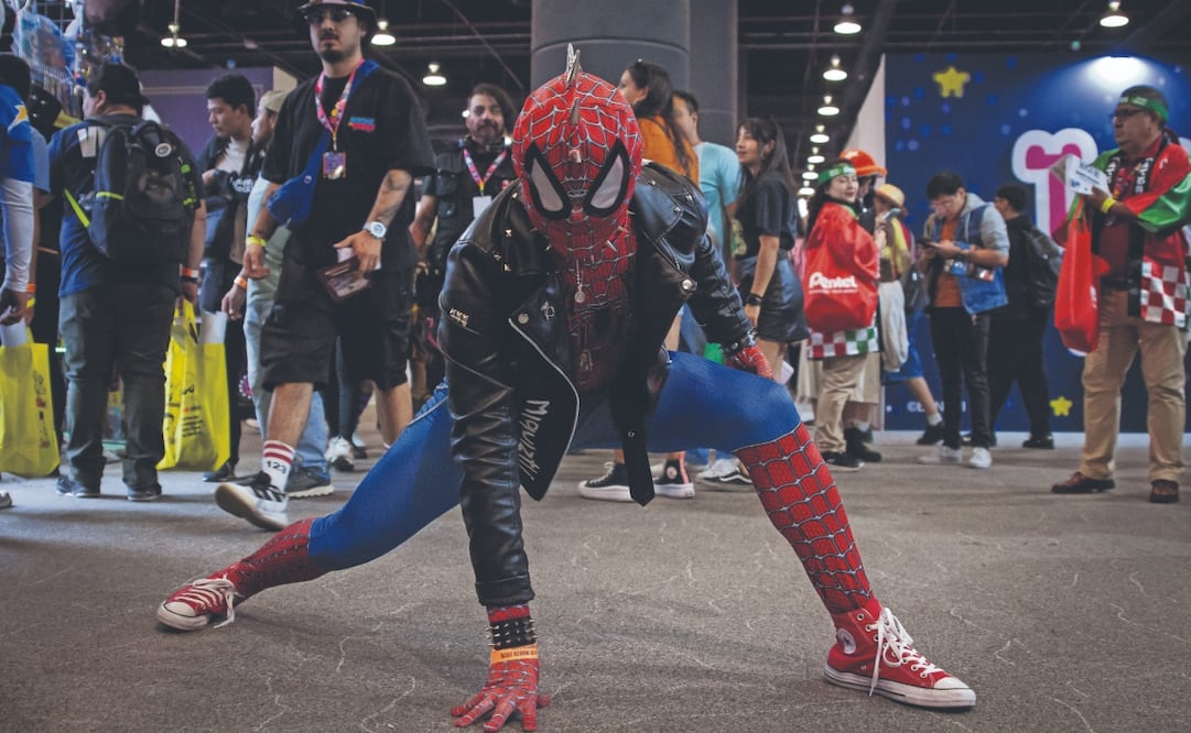 Como cada año, los fans recorrieron los pasillos del WTC caracterizados como sus personajes favoritos, como el sorprendente Spider-Man. Foto: Santiago Reyes/ EL UNIVERSAL