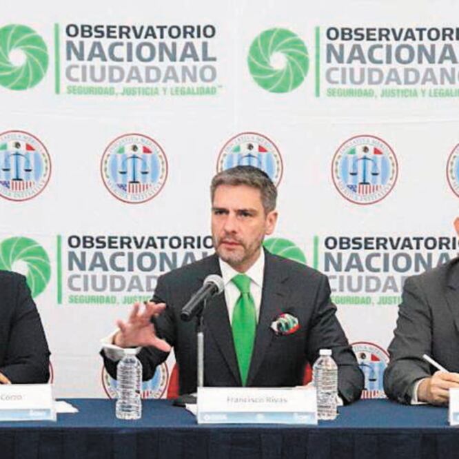 De acuerdo con el informe presentado por el Observatorio Ciudadano de la Ciudad de México, que dirige Francisco Rivas, hay una cifra negra en la violencia contra las mujeres, quienes no denuncian por la revictimización que padecen por parte de funcionario