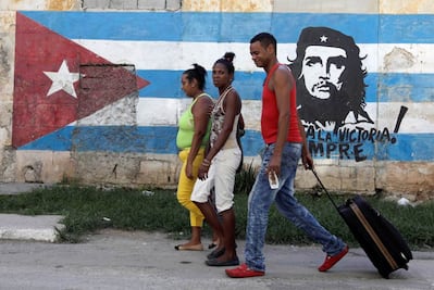 Disminuye represión en la isla, revela comisión