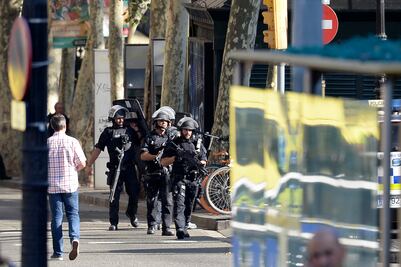 Policía confirma que atropello en Barcelona es un atentado terrorista