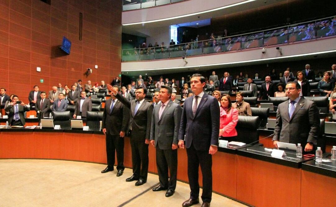 Gabriel Contreras al rendir protesta como presidente del IFT. Fotografía del Canal del Congreso
