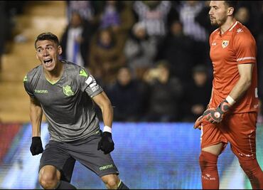 Héctor Moreno se luce con gol en el empate de la Real Sociedad