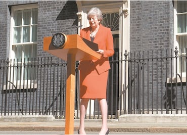 Líderes deben garantizar que instituciones funcionen: Theresa May