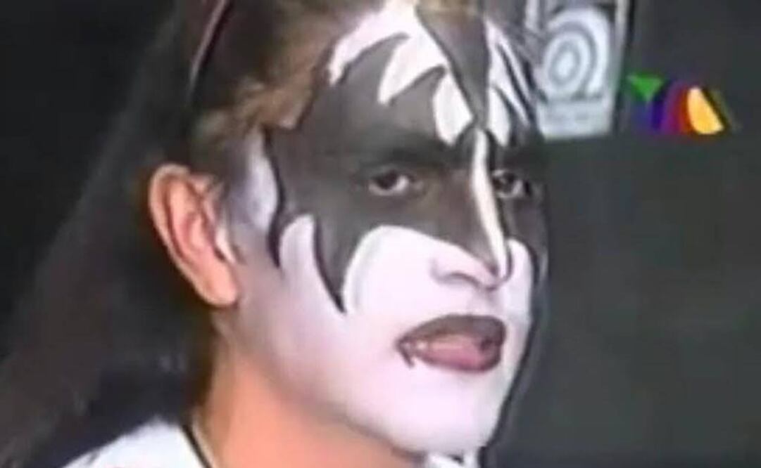 Palencia también solía pintarse la cara al estilo Kiss, una de sus bandas preferidas. FOTO: Facebook/Kiss.