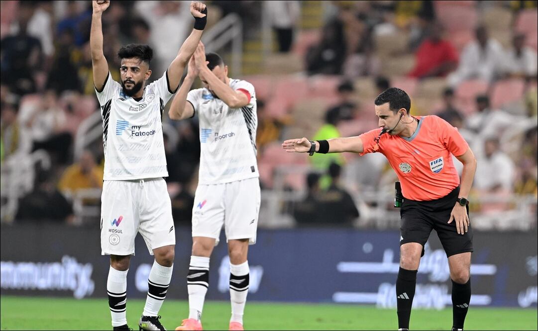 César Ramos fue árbitro nuevamente en Arabia Saudita / Foto: Especiales