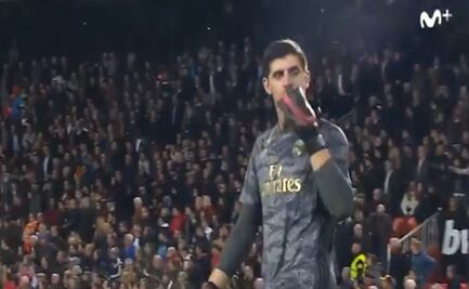 Los polémicos gestos de Courtois en el empate del Real Madrid