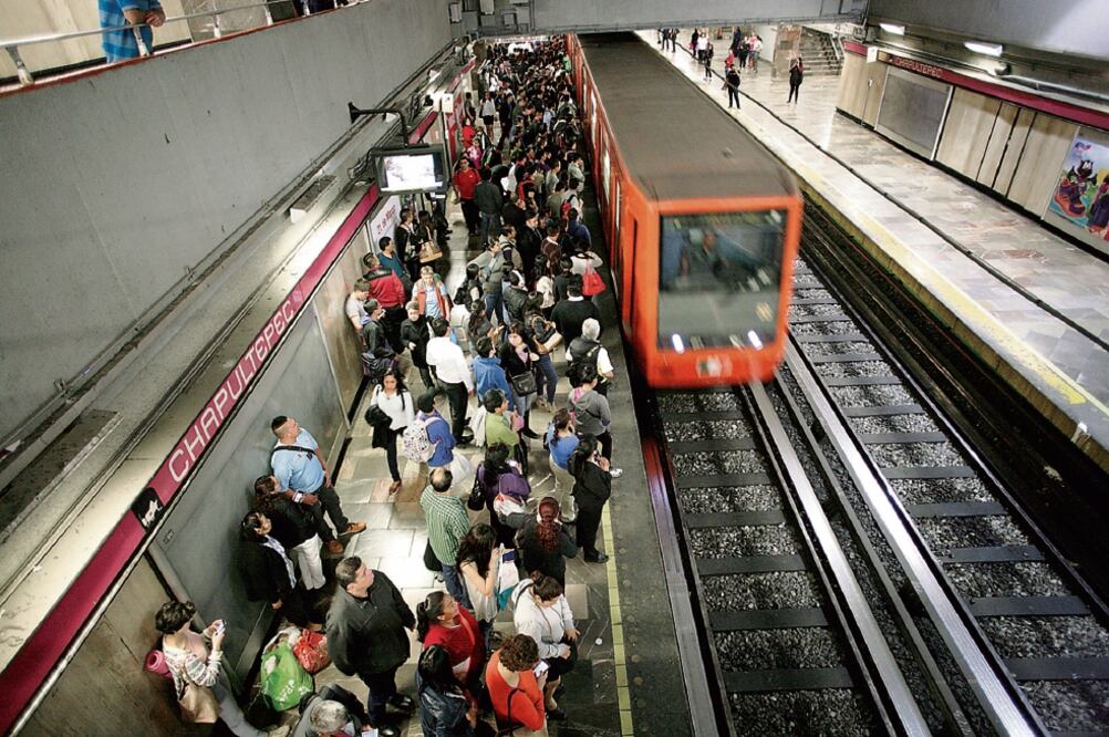 Jorge Gaviño, director del Metro, hace un llamado a los legisladores federales para que sean ellos quienes “enmienden la plana” y destinen recursos a los proyectos de ampliación (ARCHIVO EL UNIVERSAL)
