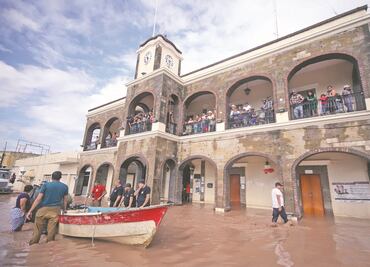 No los dejaremos solos, asegura AMLO a nayaritas afectados por “Willa”