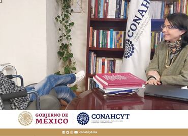 Por instrucciones de AMLO, titular de Conacyt se reúne con Daniel Robles, activista con parálisis cerebral que asistió a la mañanera
