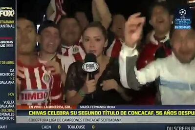 “No, no fue un arrimón”: reportera acosada en festejo de Chivas