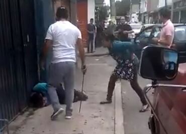 Dan golpiza con machete a supuesto ladrón en Morelos