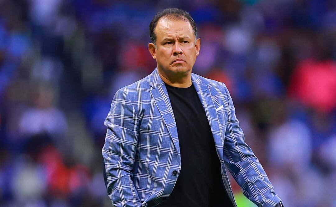 Juan Reynoso en su etapa como técnico del Cruz Azul - FOTO: Imago7