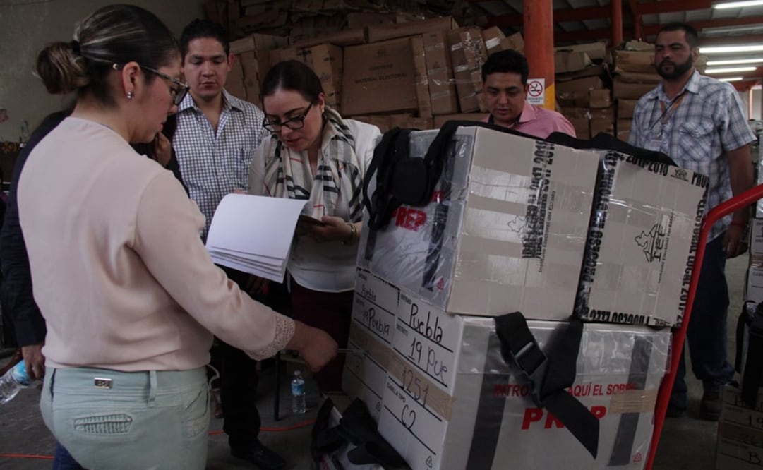 Conteo de votos de la elección para gobernador en Puebla. Foto: Omar Contreras
