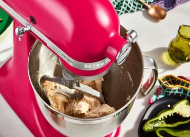 Dale color a tu cocina con esta batidora