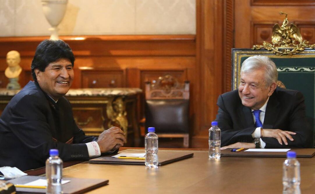 AMLO y Evo Morales en Palacio Nacional. Foto Especial