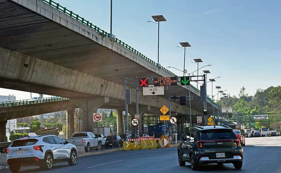 El sistema antievasión en el Viaducto Elevado Bicentenario inició este viernes sus operaciones. Foto: Arturo Contreras / EL UNIVERSAL