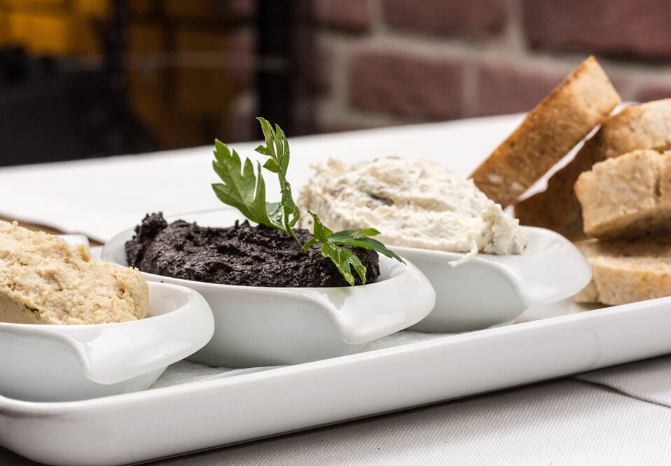 Sorprende a tus invitados con estos deliciosos dips que puedes combinarlos con verduras o frutas. (Fotos: Pixabay)