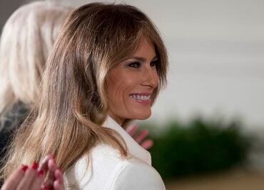Melania Trump gana demanda al Daily Mail por un artículo