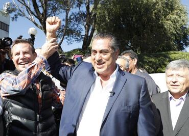 Llega “El Bronco” al INE