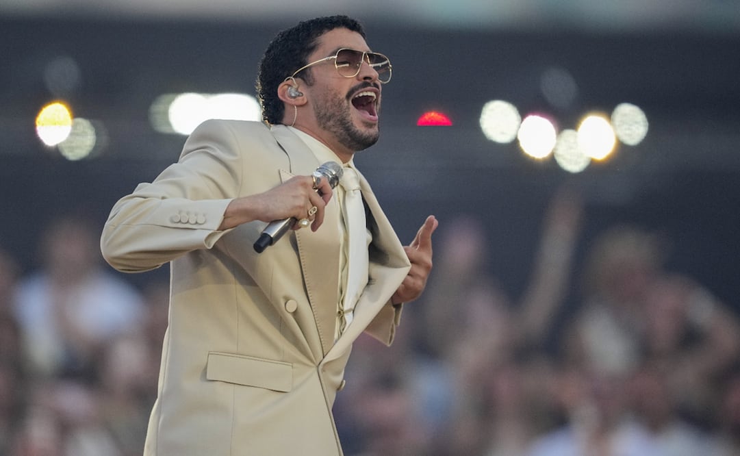 El cantante puertorriqueño Bad Bunny, durante el concierto ofrecido en el Estadio Olímpico de Barcelona.
EFE/Alejandro García