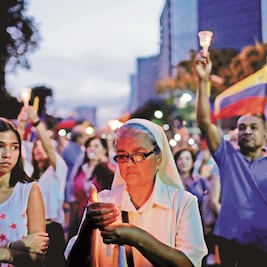 Una invasión de EU sería catastrófica, advierte Rusia