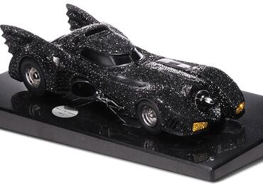 El Batimóvil de cristales lujosos que vale 8900 dólares