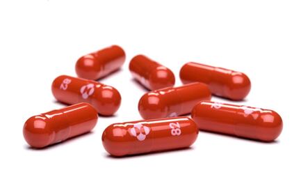 México formaliza autorización de píldora contra Covid, adelantada por AMLO