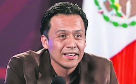 Marx Arriaga denuncia otro mes sin liquidación; anuncia que regresa a clases