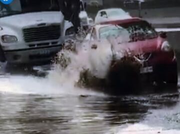 Riesgos viales por baches en Periférico Norte y vías clave del Edomex