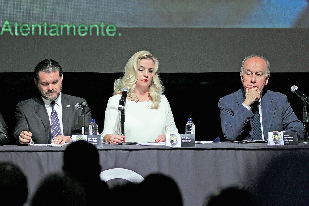 Sarah Hoch informó que el festival tendrá un ciclo de conferencias. Foto: AGUSTIN SALINAS. EL UNIVERSAL