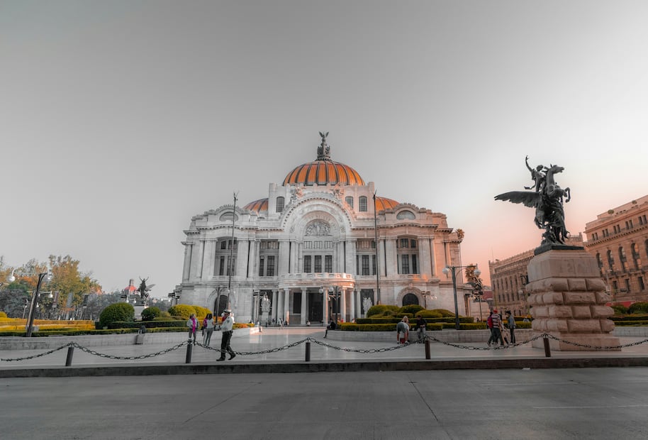 El Palacio de Bellas Artes cuenta con actividades para todas las edades. Foto: Unsplash